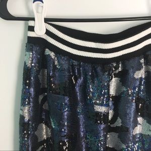 Topshop Pants - NWT Topshop Sequin Camo Joggers Navy Silver 4 Topshop Pants - NWT Topshop Sequin Camo Joggers Navy Silver 4